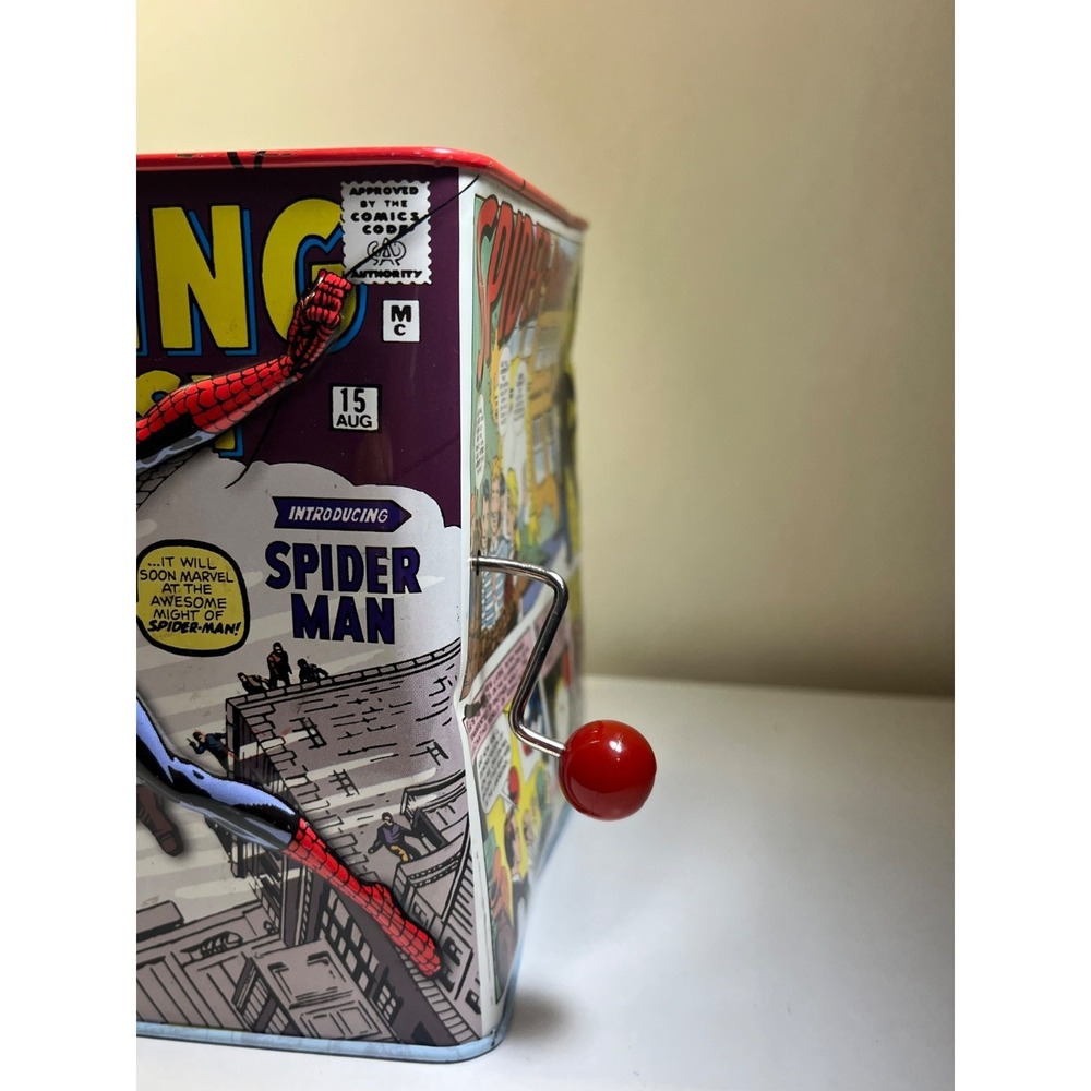 Spiderman Jack in the Box Musical Wind-Up Amazing Fantasy Cover #15 Schylling - Picture 8 of 11